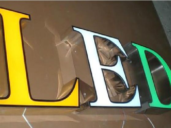 襄阳介绍LED招牌的基础知识。