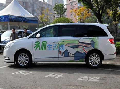 襄阳户外车贴喷绘如何保持效果?